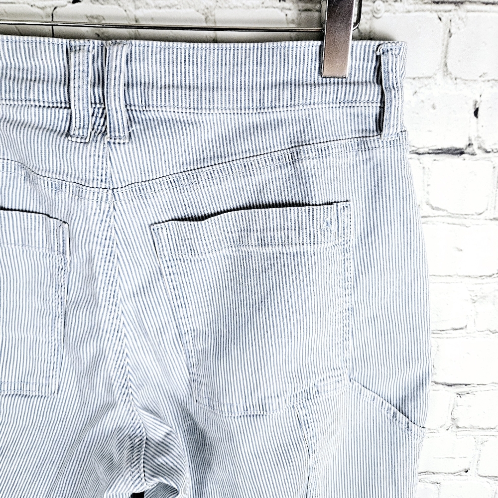 AMERICAN EAGLE | Super High Rise Baggy Wide Leg striped denim jeans